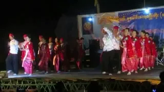 Kayah traditional dancing in Loikaw