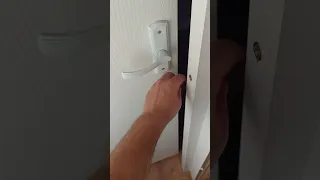 Что делать когда прищемил палец дверью. Последствия пальца