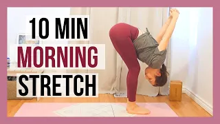 10 min Morning Yoga Stretch & Strength