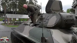 T-34/76 Cleaning - Parola Armour Museum