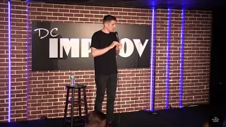 Andrew Schulz owns feminist heckler in the crowd at comedy show