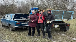 Все буде Україна! Морози нам не страшні, не тільки борщ зварять ще дров заготовлять...