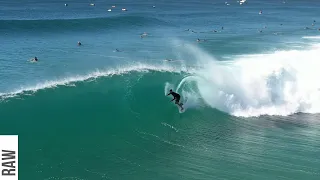 STRADDIE TURNS ON!