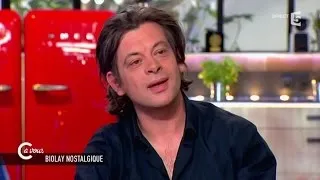 L'interview de Benjamin Biolay - C à vous - 16/06/2015