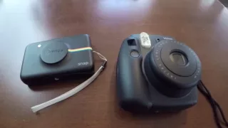 Polaroid Snap vs Fujifilm Instax Mini 8