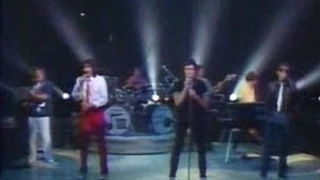 THREE DOG NIGHT (Live) - LIAR  (Rare 80s w / lyrics)