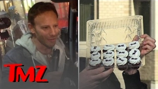 Ian Ziering Crashes The TMZ Tour | TMZ