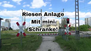 Bahnübergang Lerchenstraße// Level crossing/Spoorwegovergang/Železniční přejezd