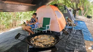 ARRIVING AT THE CAMP WE HAD THIS SURPRISE WE FISHED AND MADE FRIED FISH