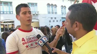 Castro's ashes pass through Cuba; people gather to say goodbye