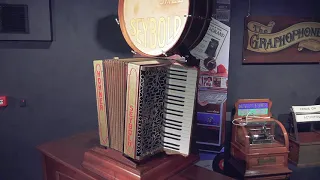 Оркестрион "Piano-accordion-jazz model Gaby"