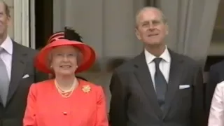 Royal Family on palace balcony for Golden Jubilee (2002)