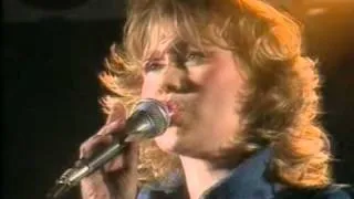 Agnetha Fältskog - Wrap Your Arms Around Me (Live The Heat Is On Special 1983)