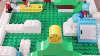 LEGO Make Your Own Christmas Maze @2TTOYSLEGOPLAYMOBILCOBI