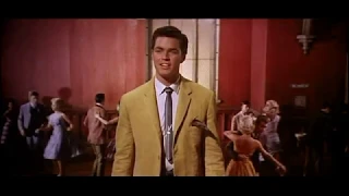 Richard Beymer sings only the word "Maria" - West Side Story