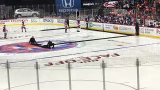 Islanders first Yes Chant of the season with Daniel Bryan in Attendance