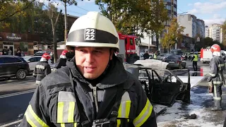 У середмісті Хмельницького вогнеборці ліквідували пожежу автомобіля