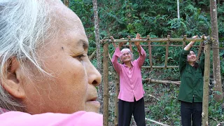 Helping an 80-Year-Old Woman Living in the Forest to Build a Chicken Coop and an Unexpected Return