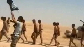 Islamic State militants march Syrian soldiers in their underwear 'to execution'