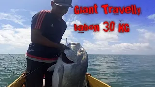 Rekor baru strike ikan giant travelly 30 kg di spot andalan part 1