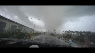 TORNADO 2017 RAW Footage: Inside A tornado: Severe Warned Storm Coverage