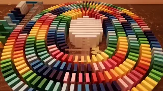 The AMAZING Rainbow Easter Egg Domino Spiral (500+ Dominoes)