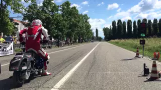 Accelerazione vespa. Trecasali 2015