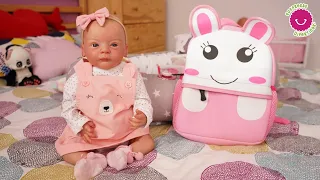 Preparamos la mochila de Lindea para ir de visita a casa la abuelita