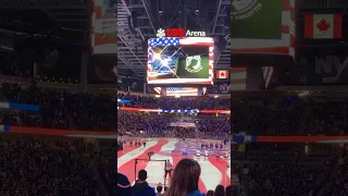 Thousands of Islanders fans join together to sing the National Anthem