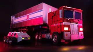 Ultimate Autobot - Robosen Auto-Converting Programmable Robot Optimus Prime [Stop Motion Animation]