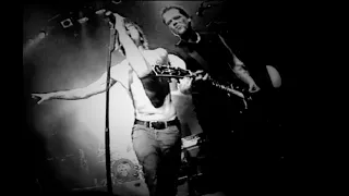 Die Toten Hosen // Uno, dos ultraviolento (Offizielles Musikvideo)