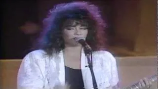 Bangles - Walking Down Your Street (1986) PIttsburgh, PA