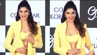 Jacqueline Fernandez Looking Hot On FLAUNTS Her Abs At Colour Bar Launch 😍😍