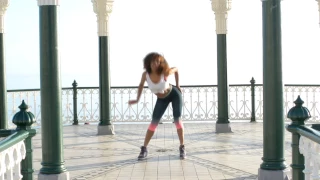 Kizomba Lady Style - Zaho - Tourner la page