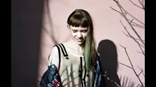 Grimes - Real Is A Feeling [2012]