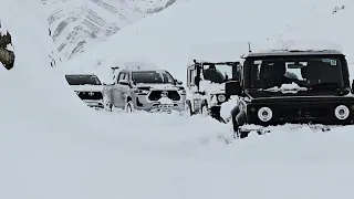 Evaluating snow wading capabilities of Jimny ,Gurkha ,stock Hilux and prepared Hilux... winter spiti