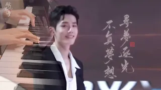 肖战钢琴曲（按出场顺序）：1.众相渡他（2020生贺曲）2.夜空中最亮的星3.最幸运的幸运4.策马正少年5.如梦之梦五号清唱6.玉骨遥片花BGM7.余生请多指教8.我们都将奔赴美好未来