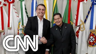 Mourão por vezes atrapalha, mas tem que aturar, diz Bolsonaro | EXPRESSO CNN