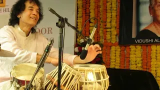 Ustad Zakir Hussain Tabla solo in 12 beats