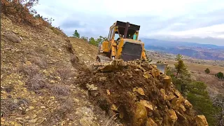 Predatory Caterpillar D7g Bulldozer Makes Its Way by Exploding Rocks #caterpillar #bulldozer