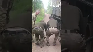 😂😂😂 Спустило колесо у САУ PzH 2000