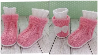 Нарядные пинетки с узором вязаные спицами/baby booties knitting/Babyschuhe stricken