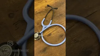 @LydiaMartinMedic unboxing her new Littmann Classic III Stethoscope