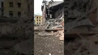 Разбитая больница в Харькове