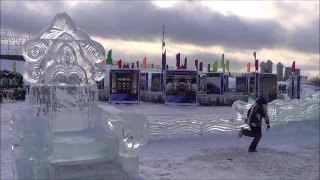 Самые известные памятники Москвы созданы изо льда на Поклонной горе.