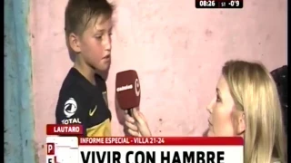 Pobreza en Argentina: Periodista no aguanta el llanto en reportaje niño con hambre MACRI 2017