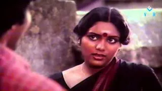 Neengal Kettavai Movie Love Scene