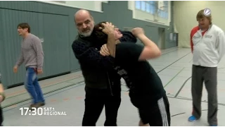 Wing Tsun für mehr Selbstbewusstsein: Kampfmeister gibt Schülern Tipps