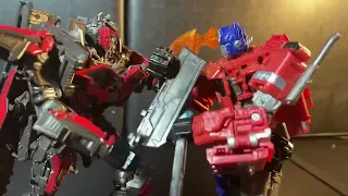 Transformers stop motion: optimus vs sentinel