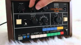 ROLAND CR68 DRUM MACHINE